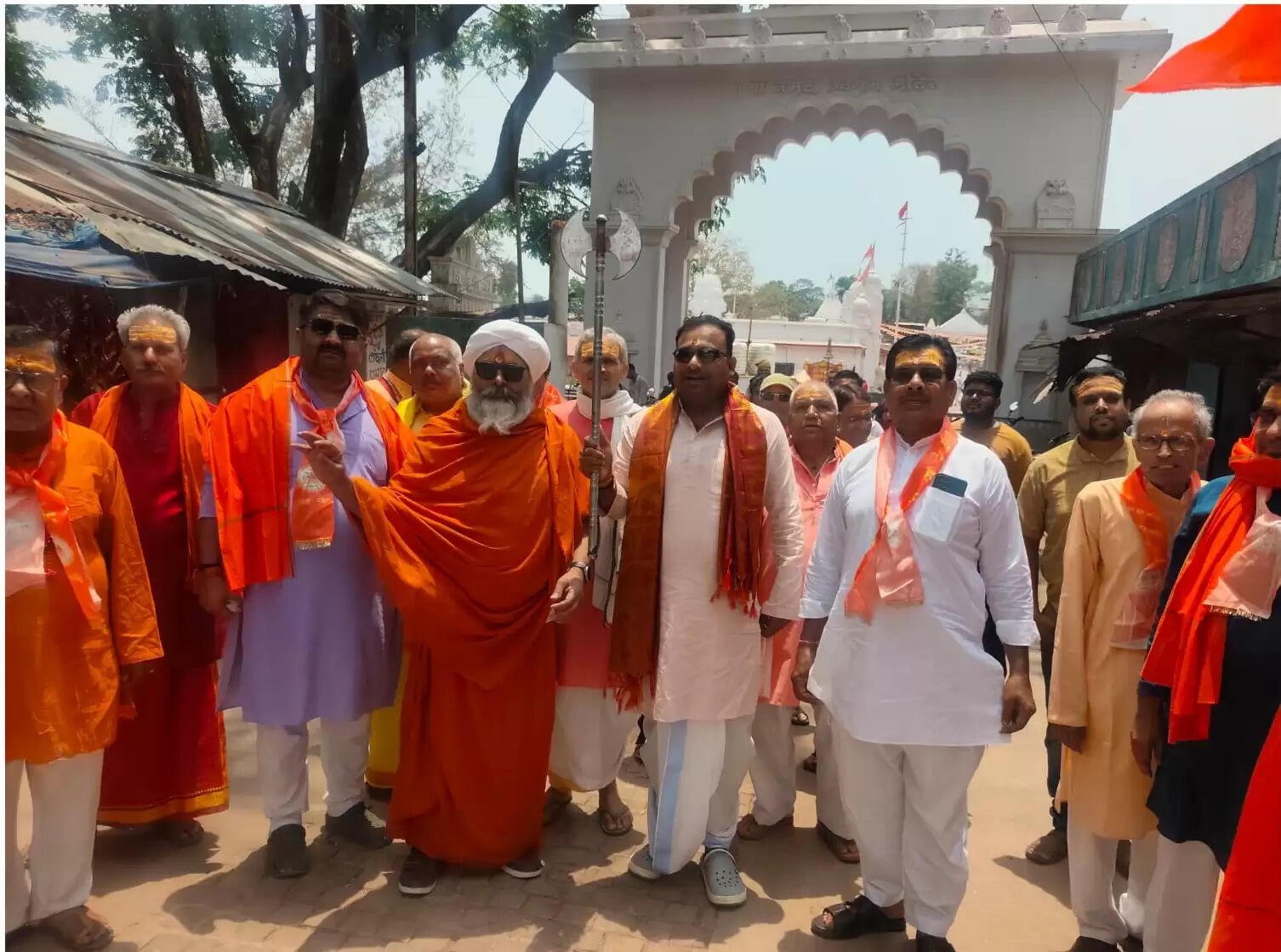 अनूपपुर: इन्दाैर के अमजद खान बने रामदास, अमरकंटक में महंत रामभूषण दास जी महाराज ने दी गुरु दीक्षा