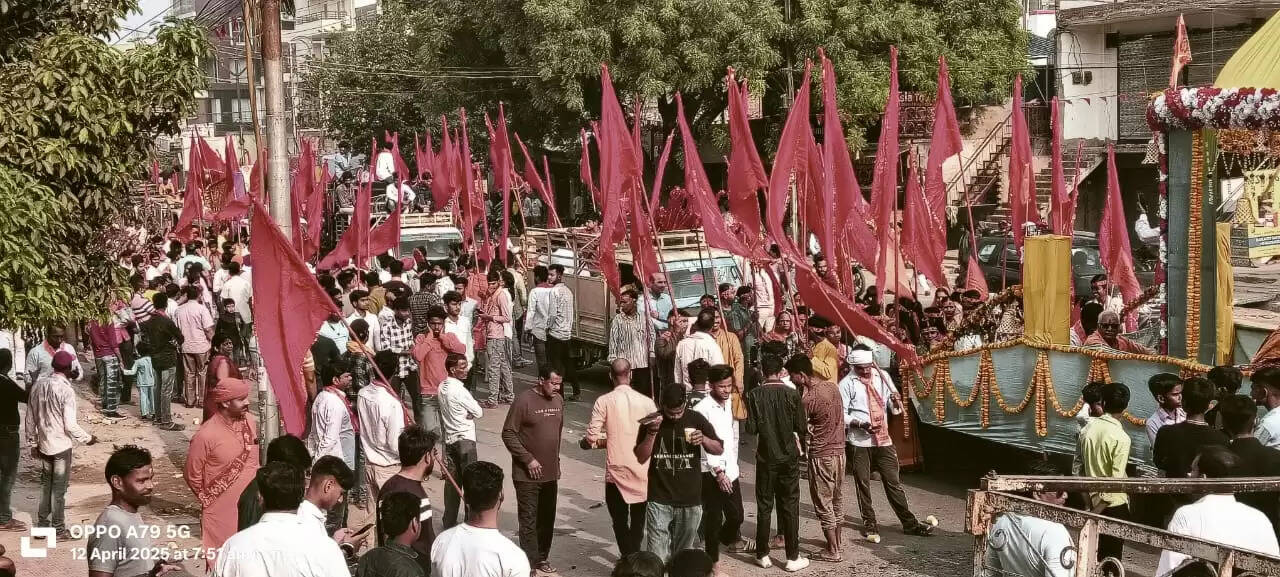 हनुमत जयंती पर निकली श्री हनुमान ध्वजा यात्रा