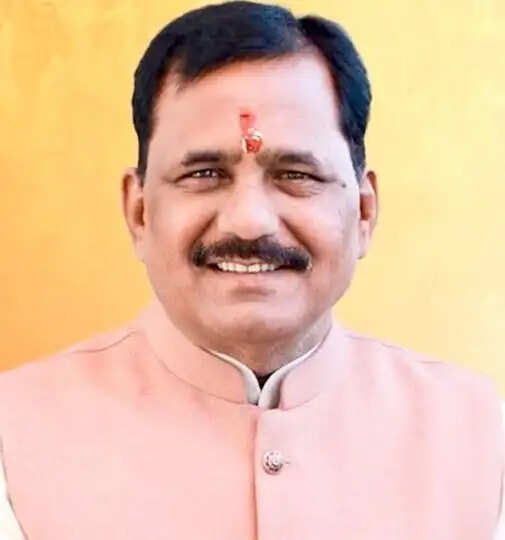 ग्राम रथ प्रदेश की ग्राम पंचायतों में बन रहे है जनसंवाद का सशक्त माध्यम : मुकेश दाधीच