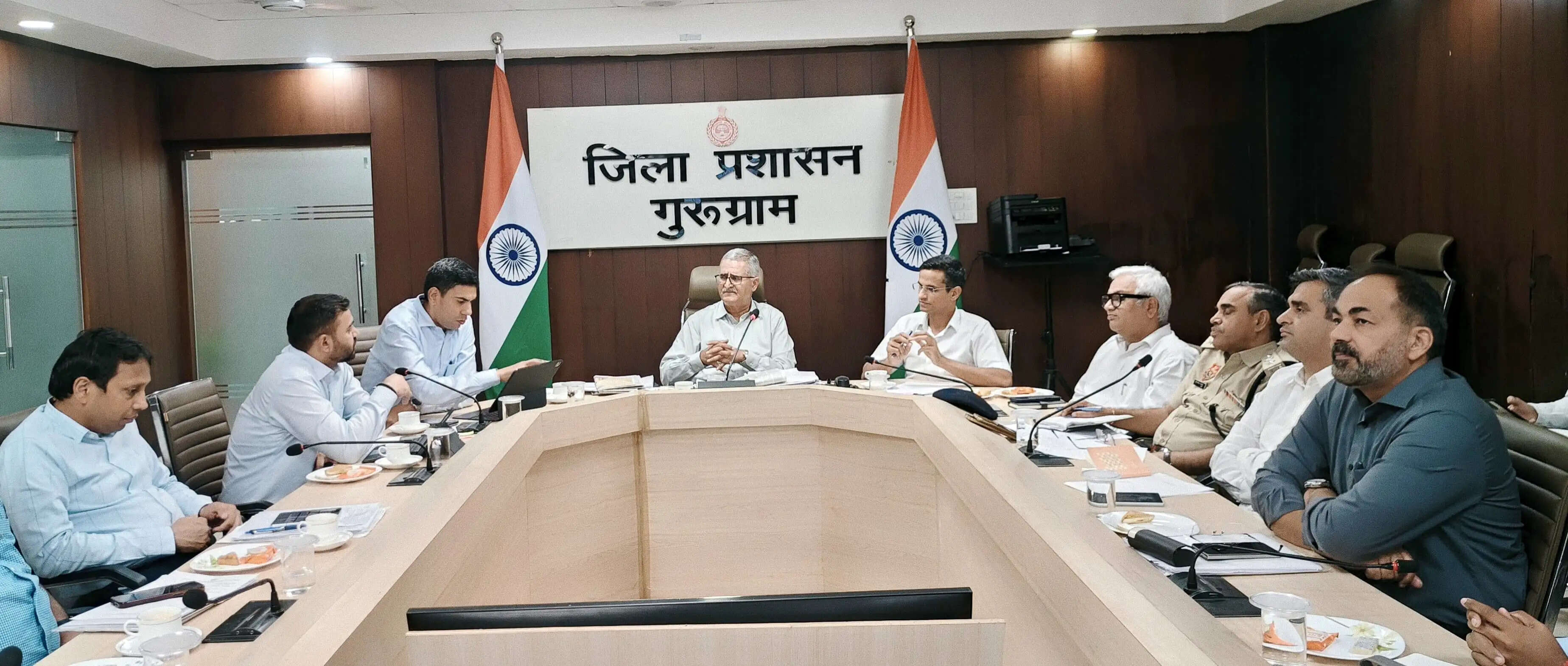 गुरुग्राम में अब बिना पीयूसी लगे व पुराने वाहनों को नहीं मिलेगा तेल