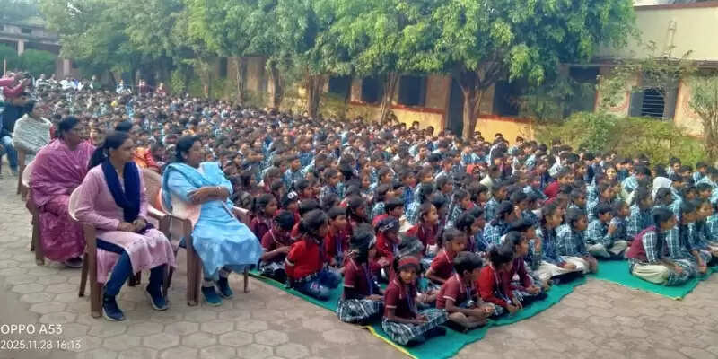 मप्र पुलिस का मुस्कान अभियान : नवंबर माह में 1903 बालिकाओं को सकुशल लेकर आई घर