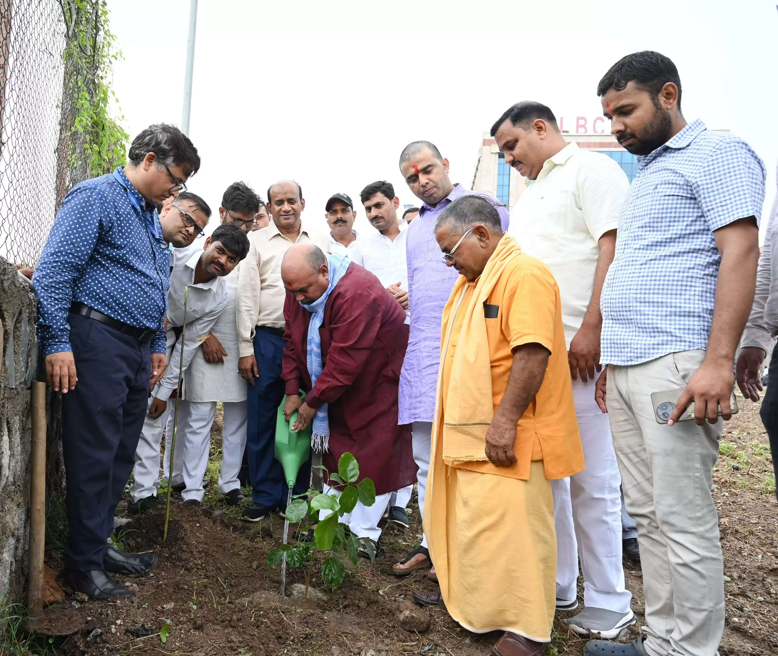 गौ आधारित खेती से स्वस्थ एवं रसायन मुक्त जीवन शैली सम्भव : कामेश्वर सिंह