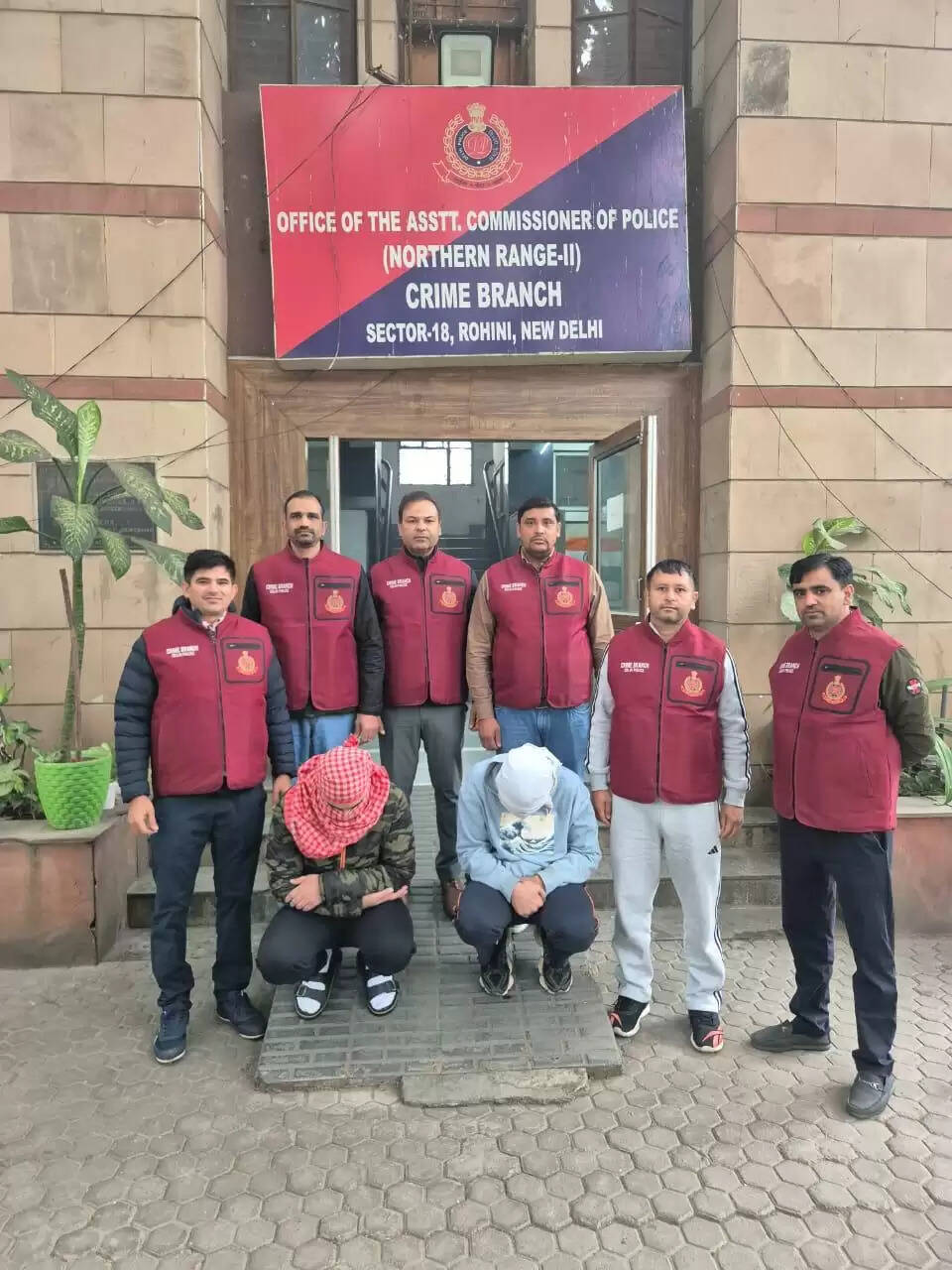 दिल्ली-एनसीआर में नशे का नेटवर्क ध्वस्त, दो सगे भाई गिरफ्तार