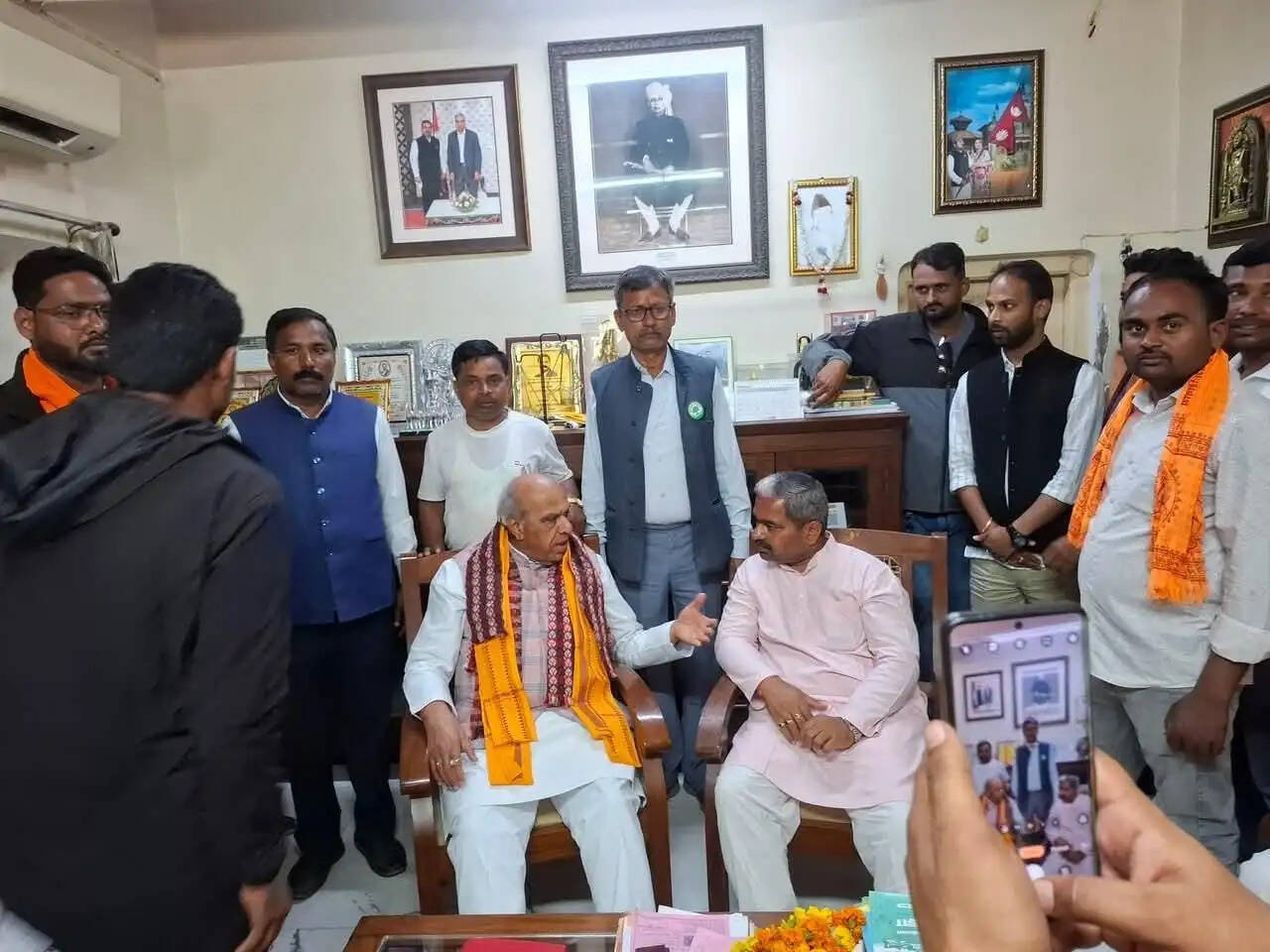 नेपाल के चुनाव प्रचार में भारतीय सांसद को बुलाने की शिकायत निर्वाचन आयोग में दर्ज