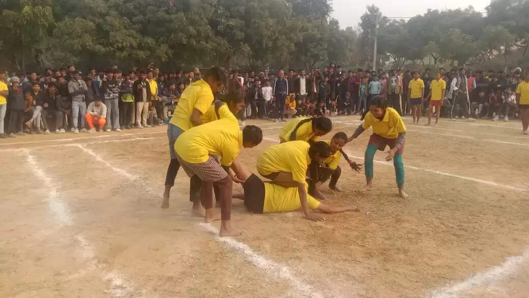 खेल मैदान में गूंजा जनजातीय जोश, कबड्डी और एथलेटिक्स में उभरी नई प्रतिभाएं