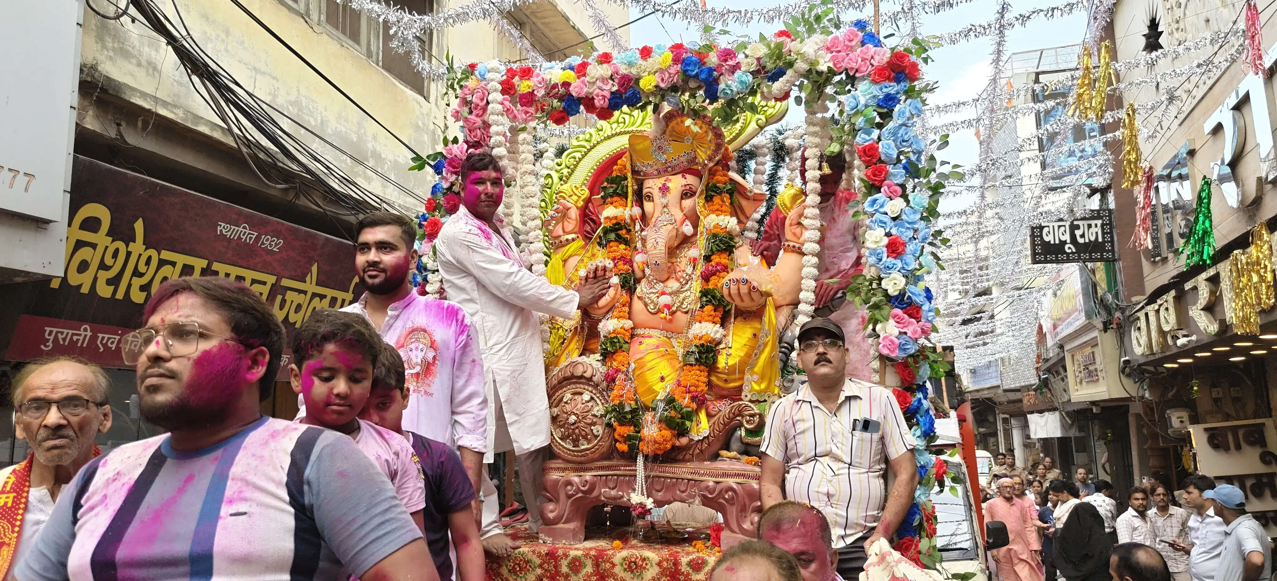 मुरादाबाद : महानगर में 100 से अधिक स्थानों से हुआ गणेश प्रतिमा का विसर्जन, गूंजे जयकारें