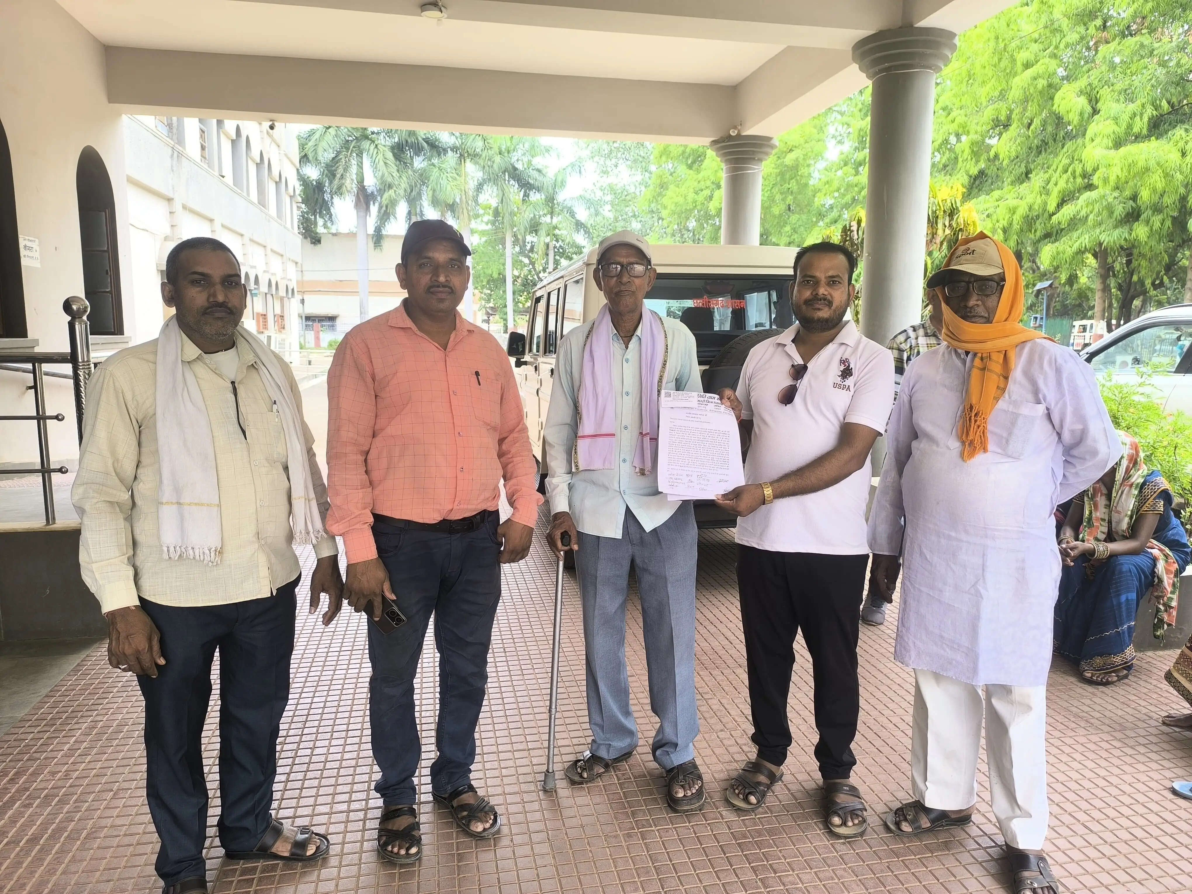 दो वर्षों से मनरेगा कार्य ठप, श्यामतराई के मजदूरों ने प्रशासन से लगाई गुहार