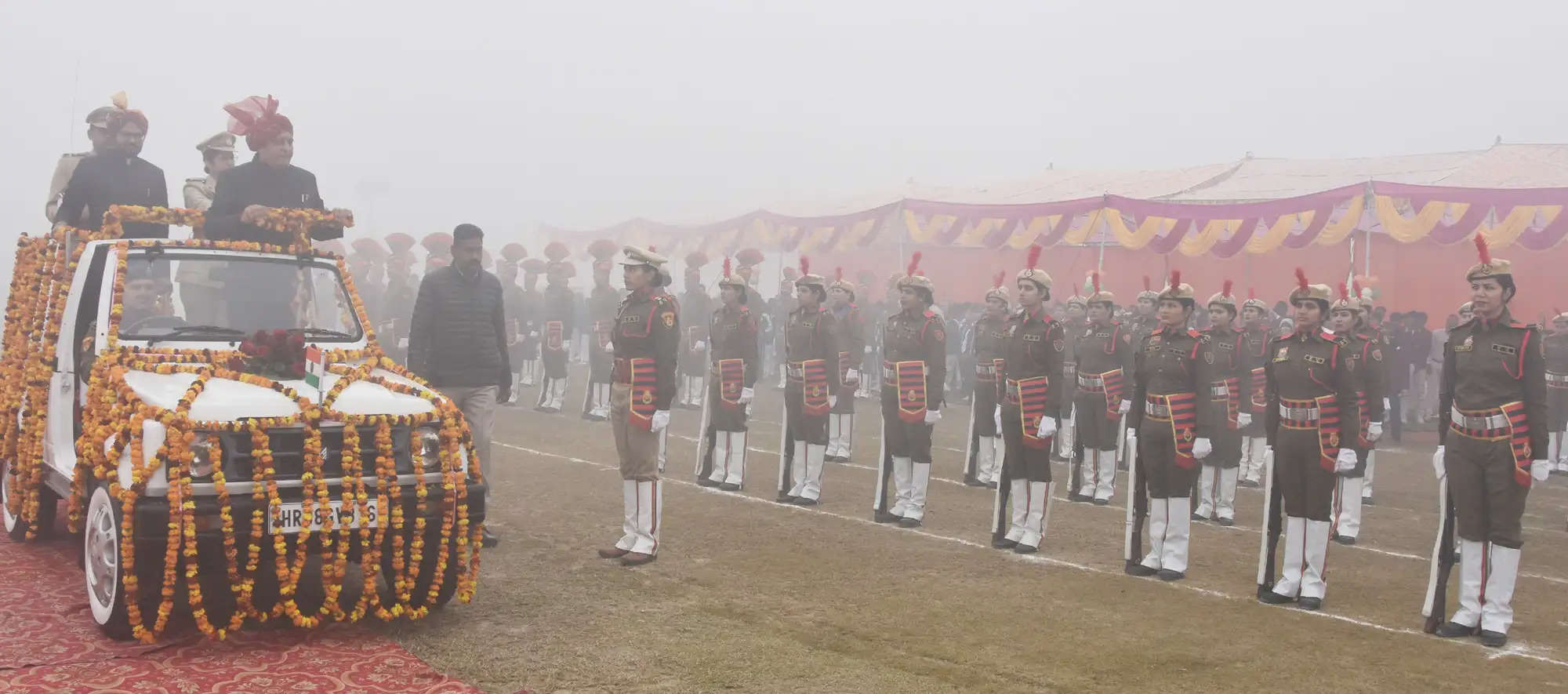 कैथल में डिप्टी स्पीकर रणबीर गंगवा ने ली परेड की सलामी, फहराया राष्ट्रीय ध्वज