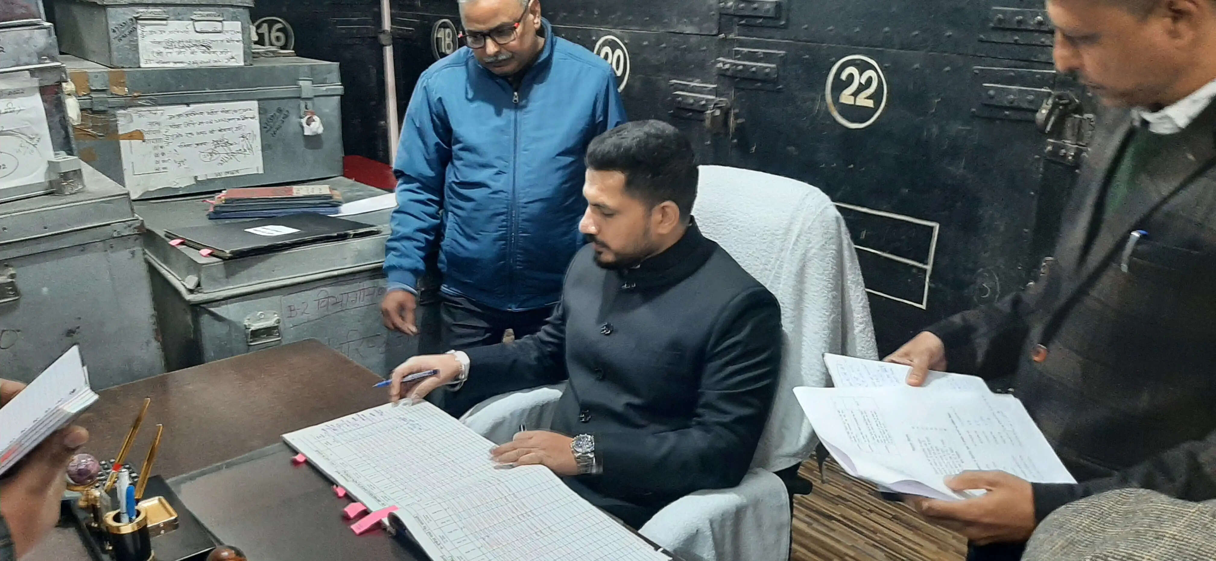 सरकारी योजनाओं का लाभ जनता तक पहुंचाना मेरी पहली प्राथमिकता : डीएम शशांक 