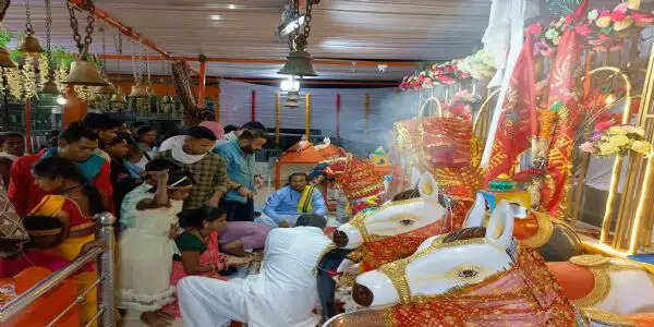 मां अंगारमोती धाम में फाल सीलिंग को लेकर विवाद गहराया