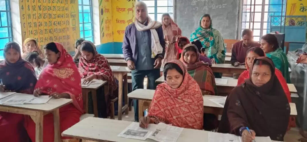 महिलाओं को साक्षर बनाने की पहल शुरू, 26 केन्द्रों पर 760 महिलाओं ने दिया परीक्षा