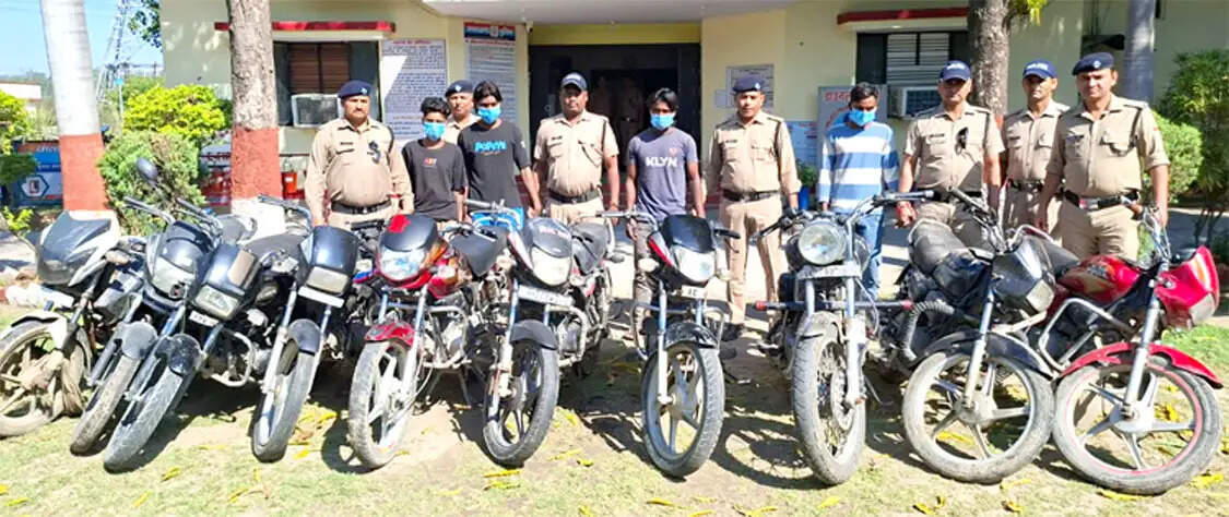 नशे की लत में बन गए वाहन चोर, चार आरोपित गिरफ्तार