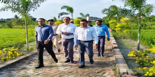 मानसरोवर झील पार्क का उप विकास आयुक्त ने किया निरीक्षण, जल्द आम लोगों के लिए खोलने की तैयारी