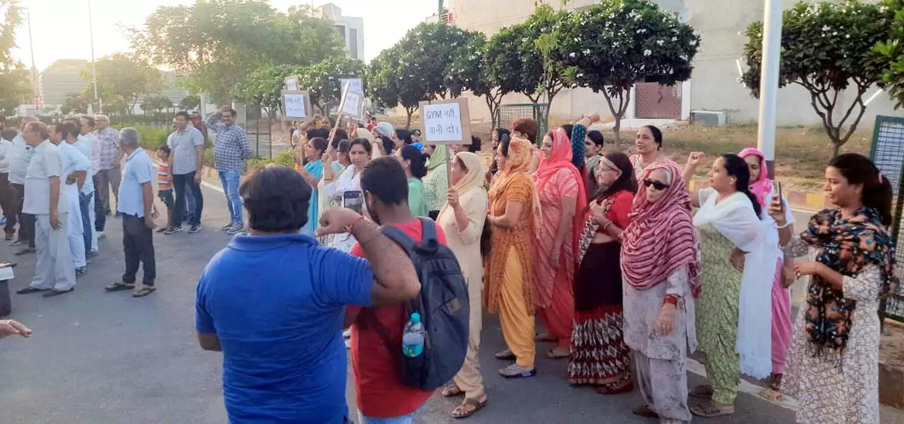 हिसार: ग्लोबस स्पेसिज के क्लब हाउस में सपा व जिम खोले जाने का विरोध