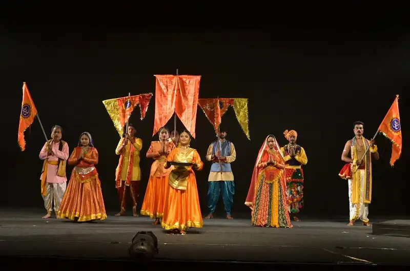 विक्रम उत्सव 2026: नाट्य समारोह में चतुर्भाणी ने मोहा दर्शकों का मन