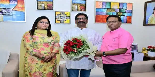 मुख्यमंत्री को मिला मणिपाल टाटा मेडिकल कॉलेज के कार्यक्रम का आमंत्रण, राष्ट्रपति होंगी शामिल