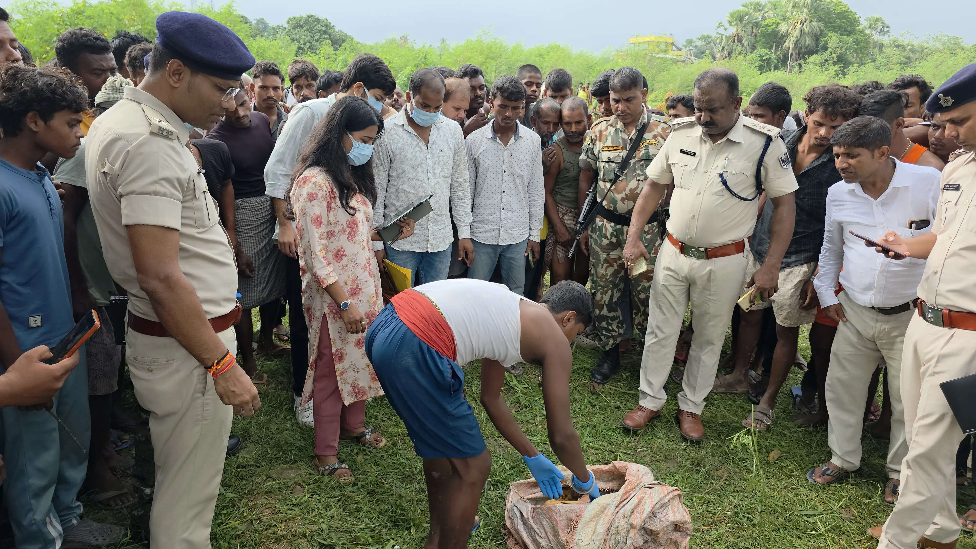 गला दबाकर तीन साल के मासूम की हत्या, आक्रोशित लोगों ने किया सड़क जाम