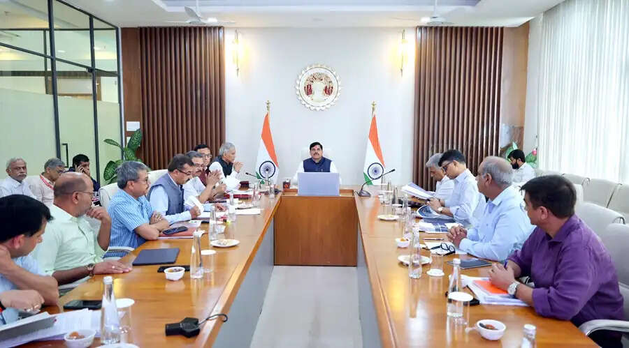मुख्यमंत्री डॉ. यादव ने की मंत्रि-परिषद् बैठक और विधानसभा सत्र की तैयारियों की समीक्षा