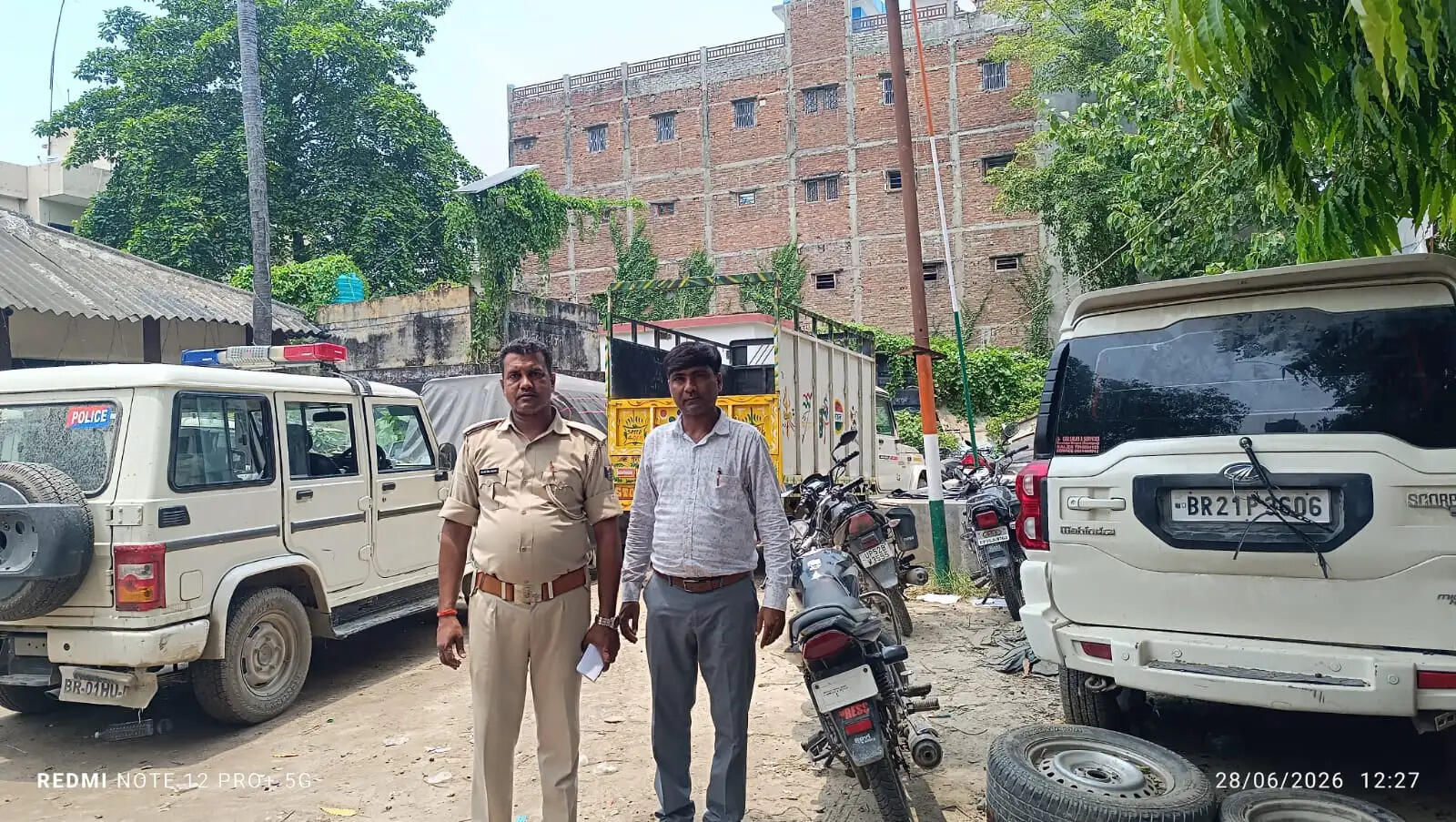 मझौली चौक पर 55 किलो संदिग्ध पशु मांस के साथ दो गिरफ्तार, भीड़ ने पीटा