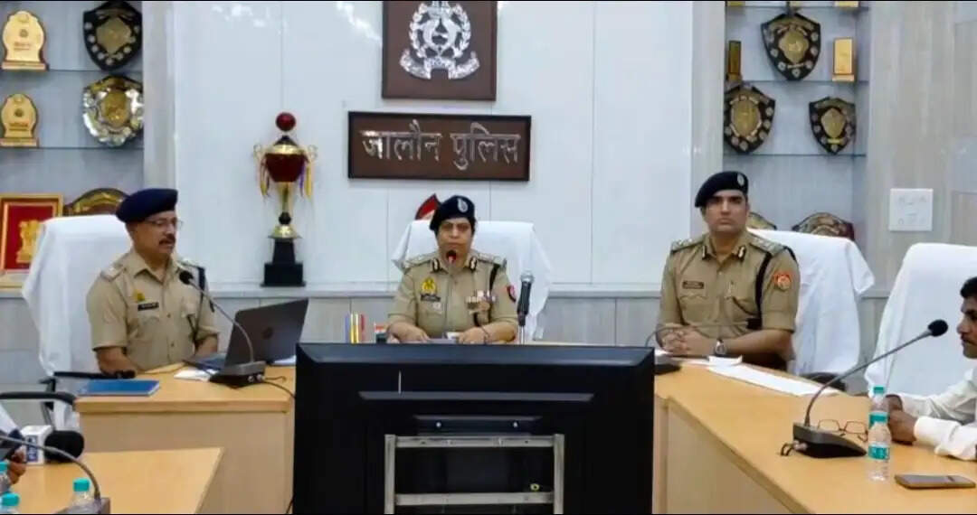 पुलिस और जनता के बीच तालमेल के लिए संवाद जरूरी : एडीजी अनुपम कुलश्रेष्ठ