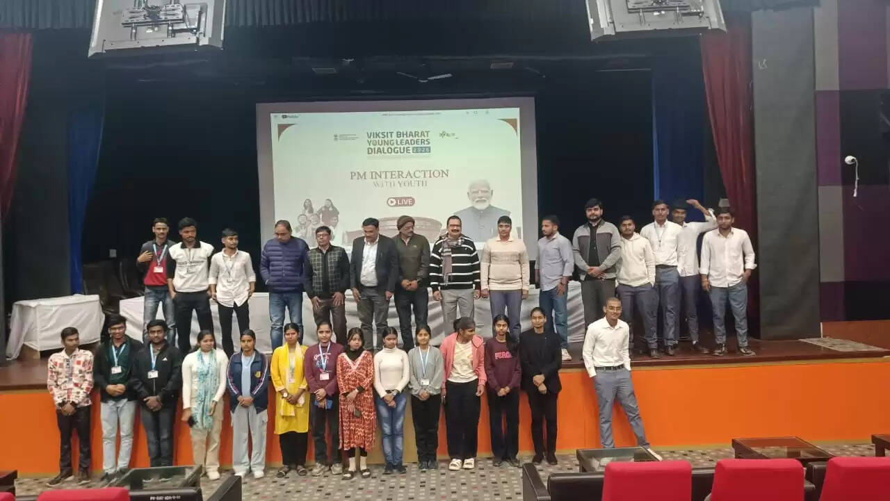 बड़े सपने देखना ही नहीं, उन्हें साकार करने का साहस भी जरूरी : प्रो. वंदना सिंह