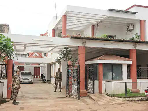 कांग्रेस के पूर्व कोषाध्यक्ष रामगोपाल अग्रवाल के घर ईडी का छापा