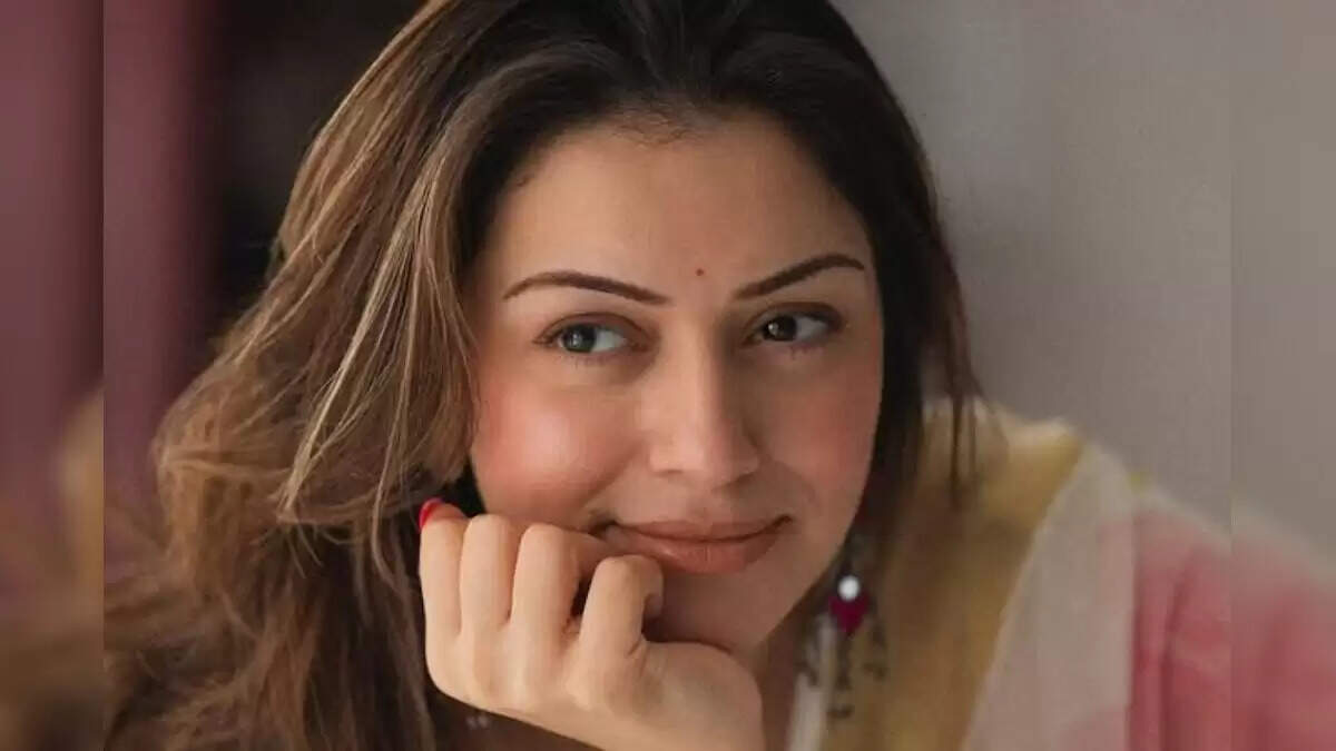 तलाक पर हंसिका मोटवानी की पहली प्रतिक्रिया