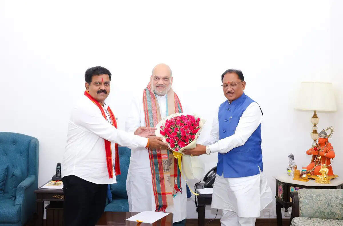 बस्तर विकास मॉडल पर दिल्ली में मंथन, अमित शाह से विष्णु देव साय की अहम मुलाकात