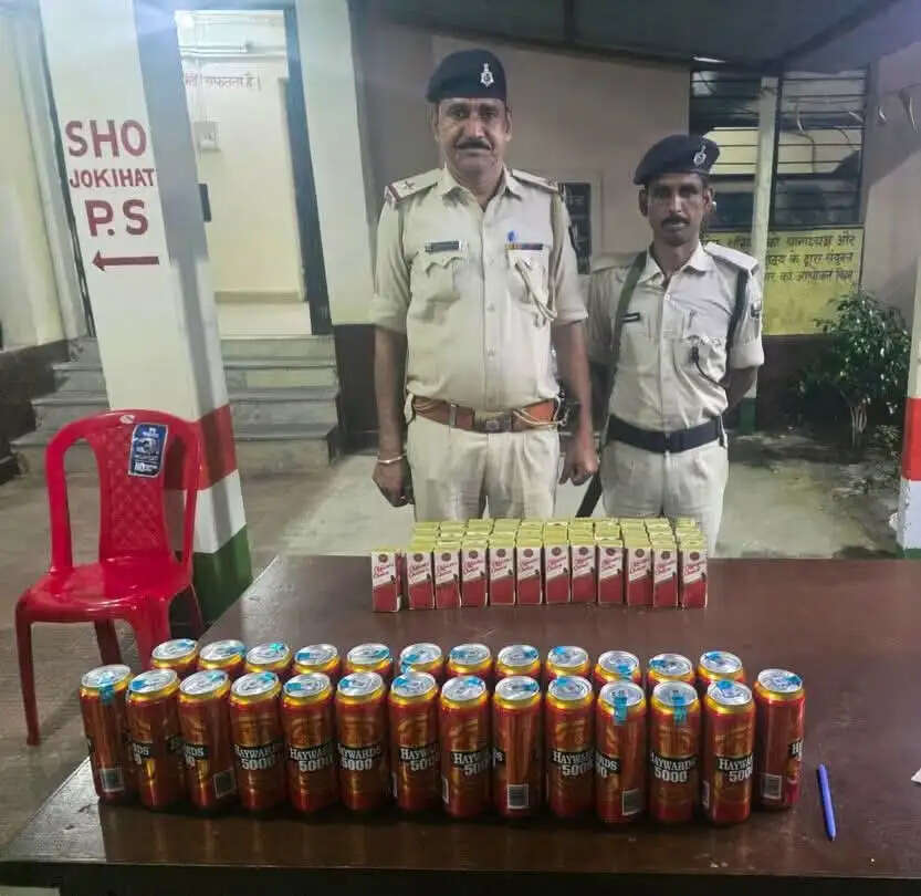 जोकीहाट पुलिस ने कार से किया विदेशी शराब की बरामदगी