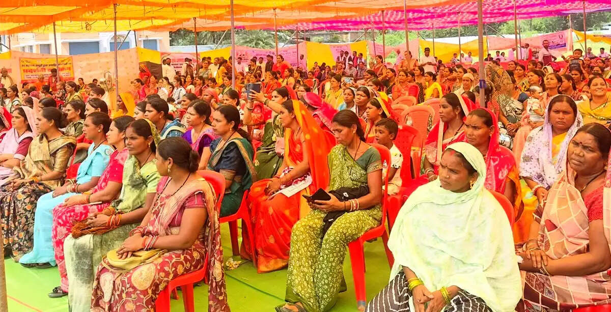 सेवा सेतु शिविर: 235 प्रकरणों में 10.94 करोड़ रुपये के ऋण स्वीकृत, 99 मामलों में 5.37 करोड़ का वितरण