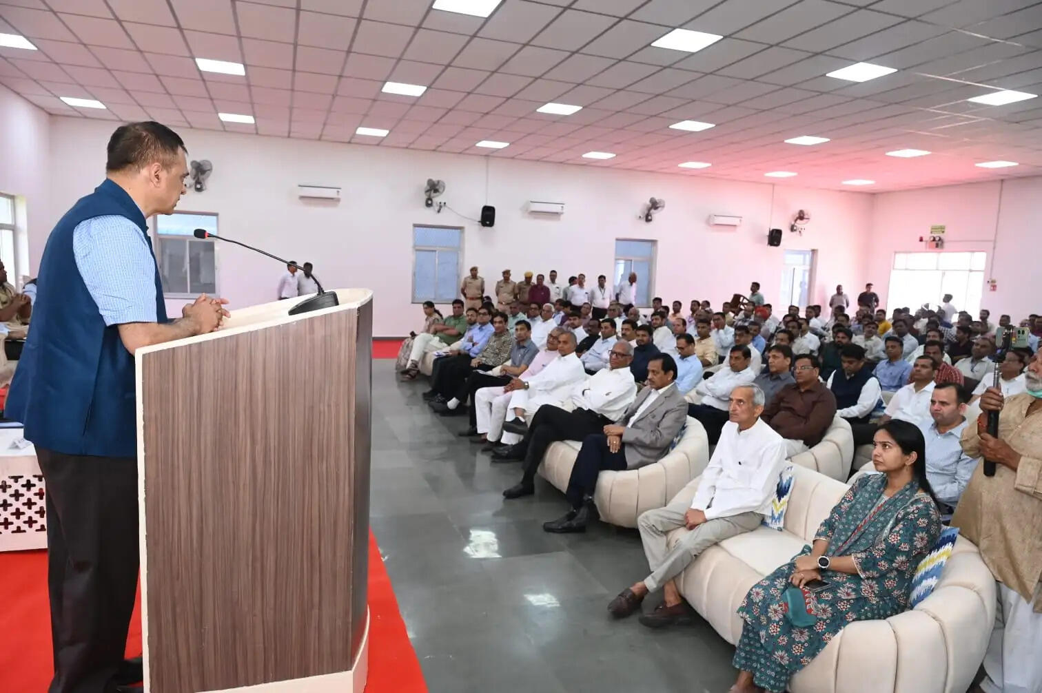 “कॉटन कस्तूरी” से ग्लोबल पहचान की ओर बढ़ रहा टेक्सटाइल हब : मुख्य सचिव