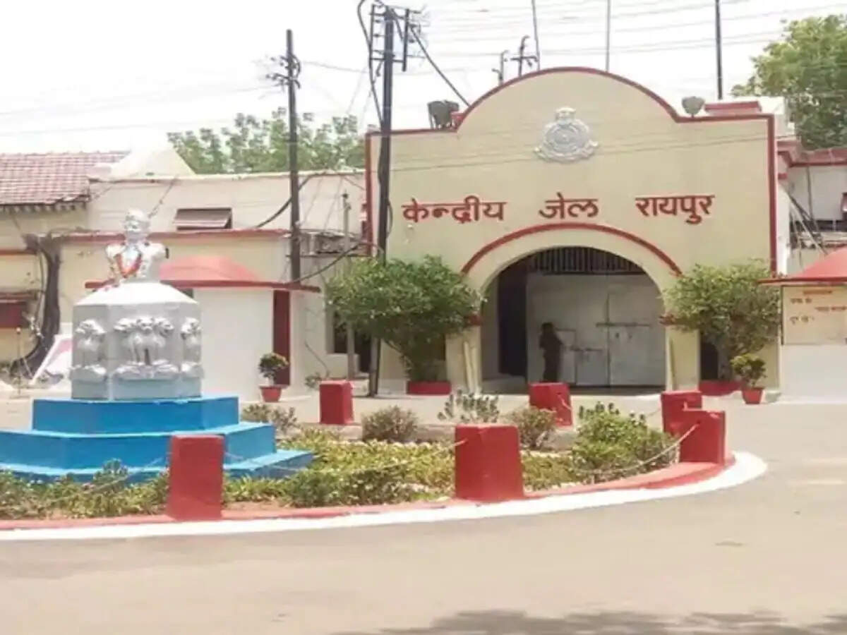 रायपुर केंद्रीय जेल में सुरक्षा बढ़ाने के लिए मुलाकात व्यवस्था में अस्थायी बदलाव