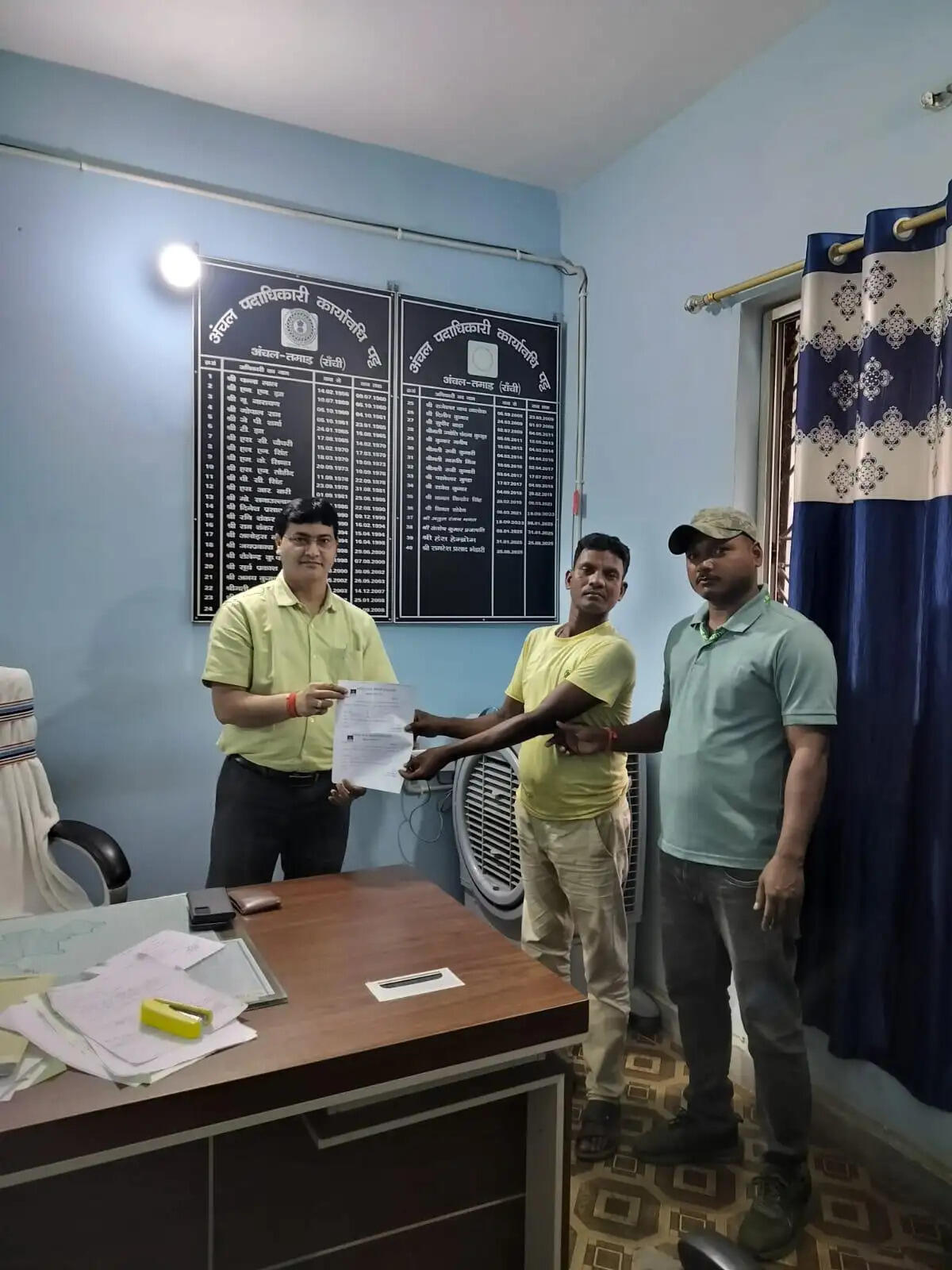 जनता दरबार में अंचलवार आए फरियादियों की समस्याओं का निपटारा