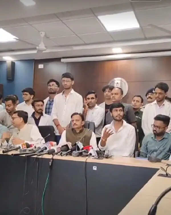 मप्र में&nbsp;इंटर्न डॉक्टरों का स्टाइपेंड 50% बढ़ा, तीन दिन बाद आंदोलन खत्म,&nbsp;सरकार के फैसले के बाद काम पर लौटे डॉक्टर