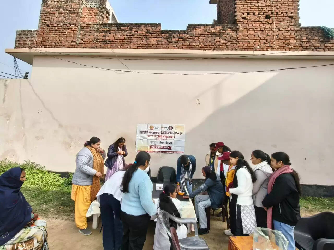 ग्रामीण समाज के लिए अत्यंत उपयोगी सिद्ध होते हैं स्वास्थ्य शिविर : डॉ. रश्मि झा