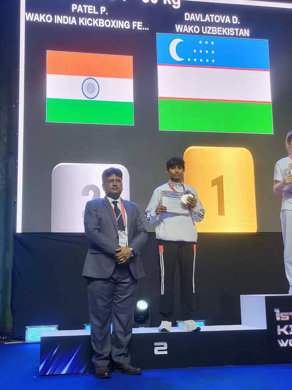 वाराणसी की पूजा पटेल बनीं प्रथम वर्ल्ड कप किक बॉक्सिंग की उपविजेता