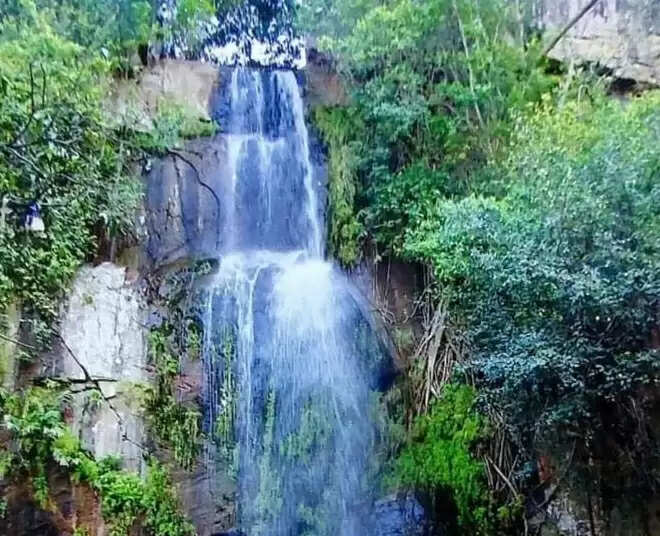 ककोलत में अचानक आई बाढ़ ,विकास कार्य ठप