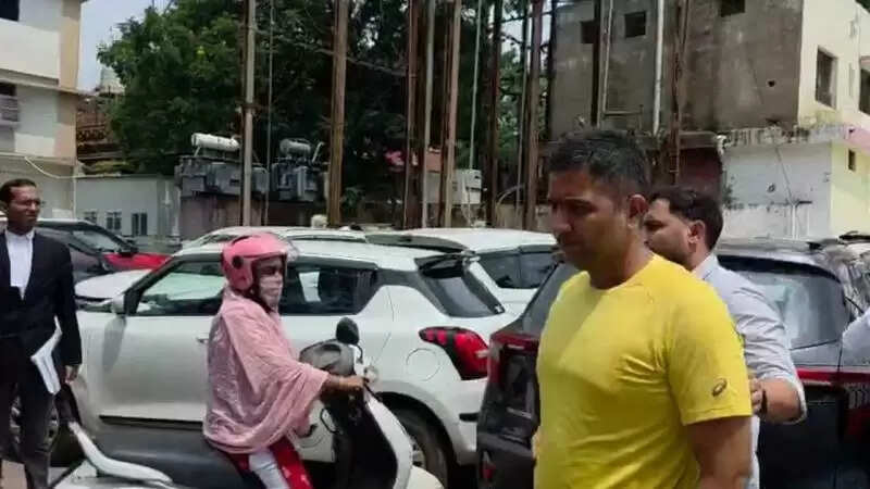 छत्तीसगढ़ शराब घोटाला: 'चैतन्य को मिले 250 करोड़', ईओडब्ल्यू ने 3800 पन्नों की दाखिल पूरक चार्जशीट में किया दावा