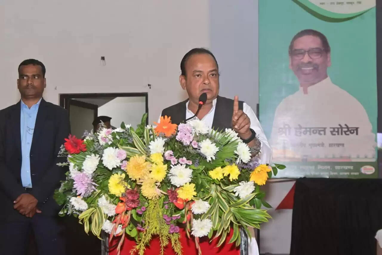 चाईबासा घटना के बाद सरकार का बड़ा फैसला, सभी जिलों के सदर अस्पतालों में होंगे चार-चार मोक्ष वाहन