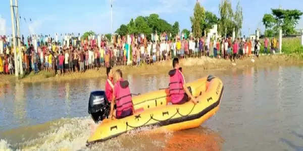 तालाब में डूबे तीन मासूम, नहीं मिला शव