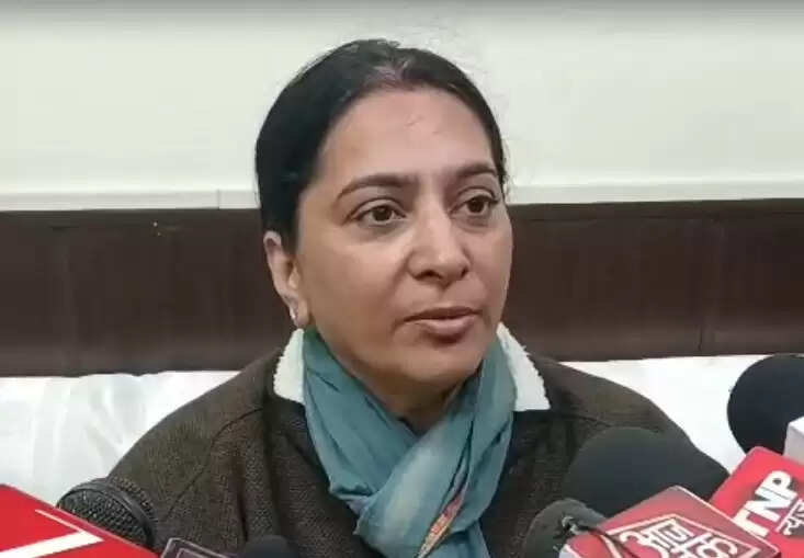 नवागत मंडल रेल प्रबंधक विनीता श्रीवास्तव ने की अर्धकुम्भ-2027 की तैयारियों एवं विकास कार्यों की समीक्षा