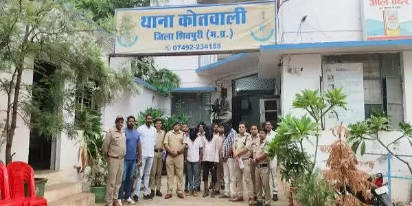 शिवपुरी कोतवाली पुलिस ने नशा कारोबारियों पर अलग-अलग स्थानों पर की छापामार कार्यवाही, 31.78 ग्राम स्मैक जप्त