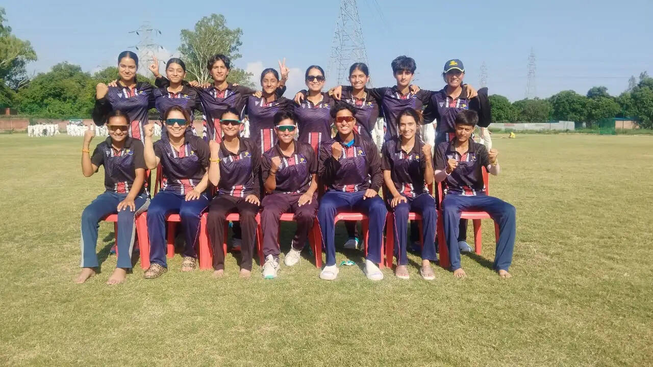 अंतर जिला महिला क्रिकेट प्रतियोगिता: मंडी जिला सीनियर टीम फाइनल में