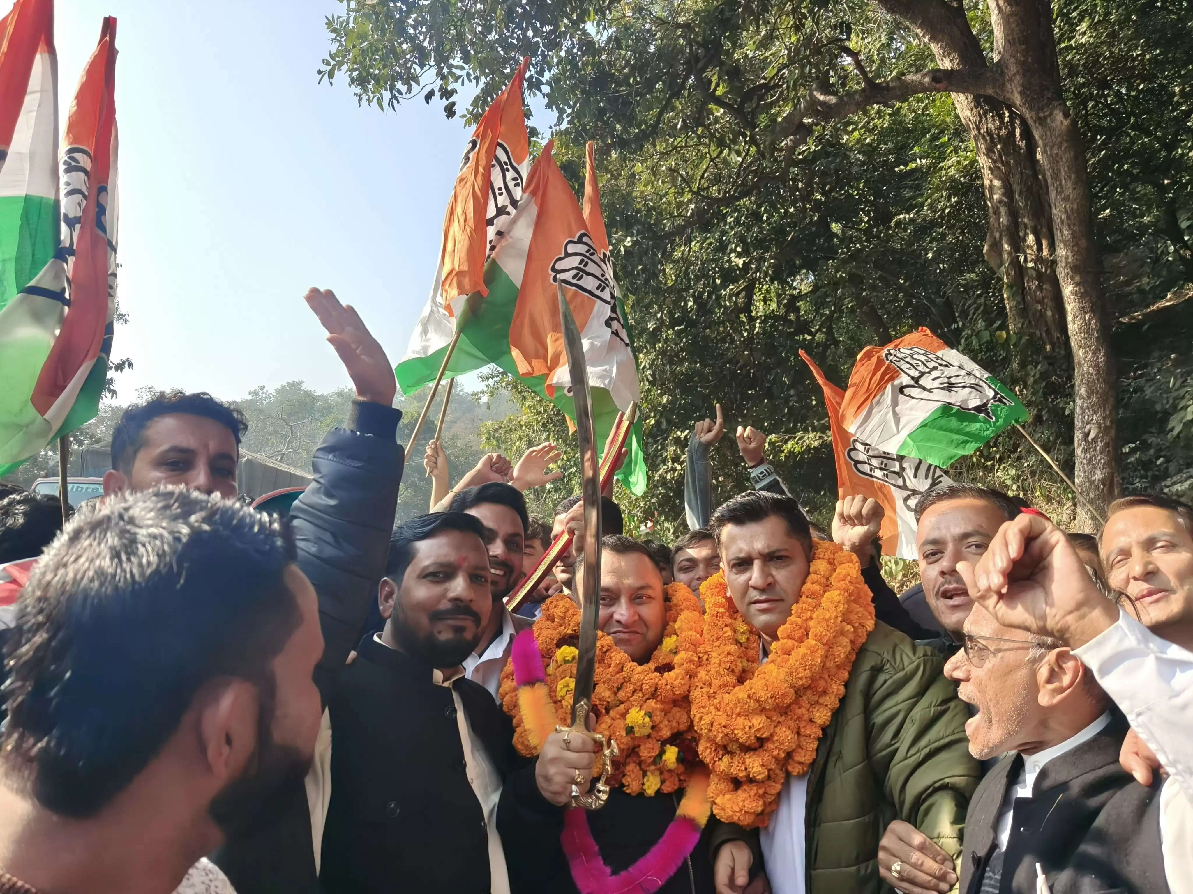 प्रदेश अध्यक्ष बनने के बाद पहली बार सिरमौर पहुंचने पर विनय कुमार का जोरदार स्वागत