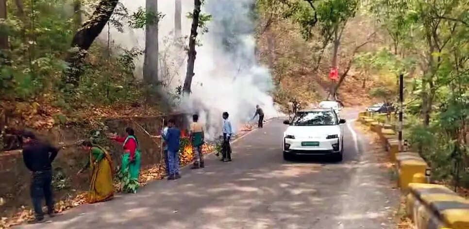 वनाग्नि की रोकथाम के लिए नियंत्रित फुकान