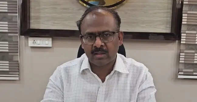 नेपाल में उप्र के रहने वाले 20 तीर्थ नागरिकों की बस खाई में गिरी, बच्ची समेत दो की मौत, सीएम योगी ने लिया घटना का संज्ञान