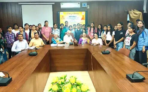 दर्शन ही जीवन है और जीवन ही दर्शन: आचार्य एसके सेठ