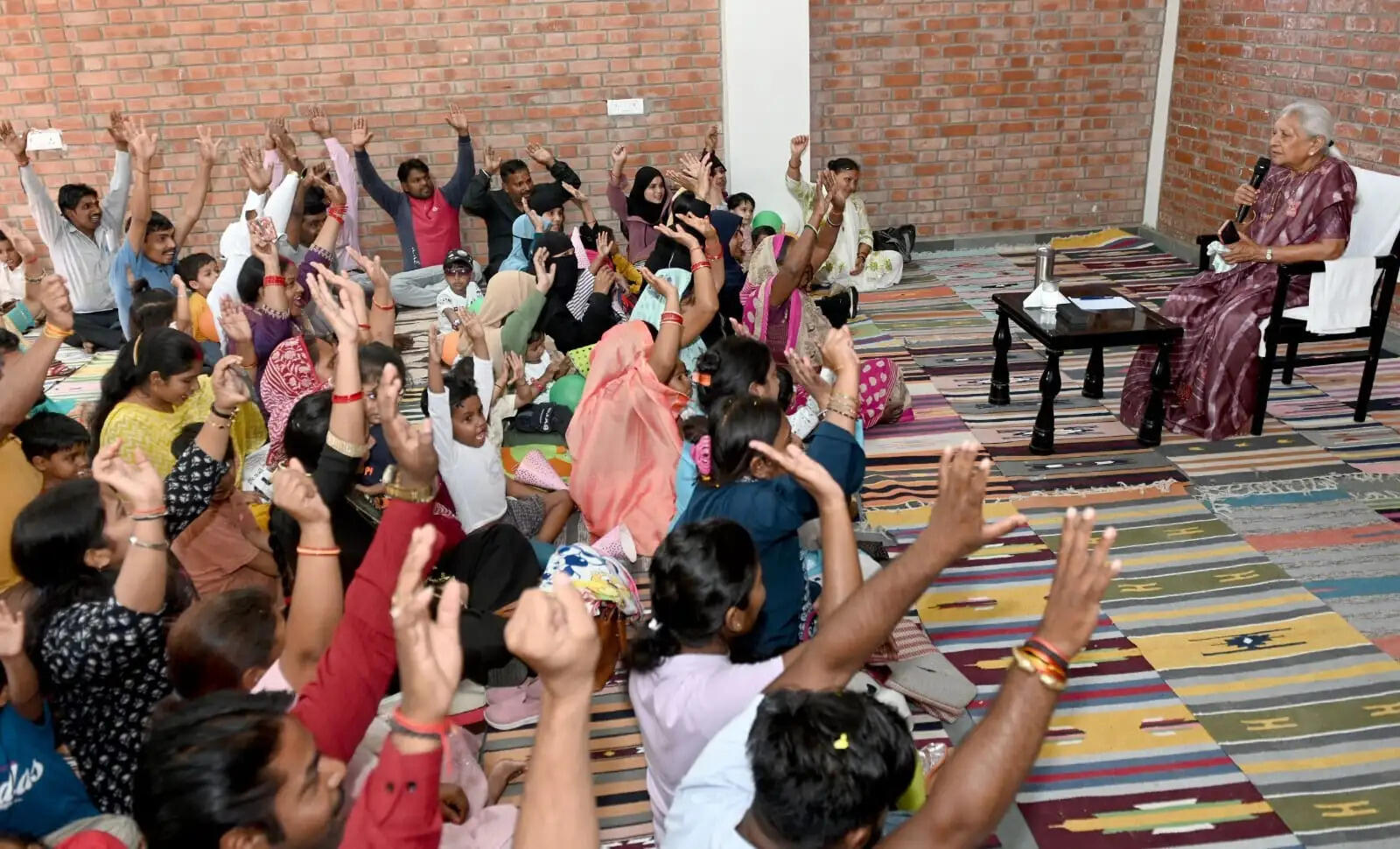 नया शैक्षिक सत्र आज से शुरु, आदर्श माध्यमिक विद्यालय, जन भवन में ‘प्रवेश उत्सव‘ कार्यक्रम में राज्यपाल ने दिया आशीर्वचन