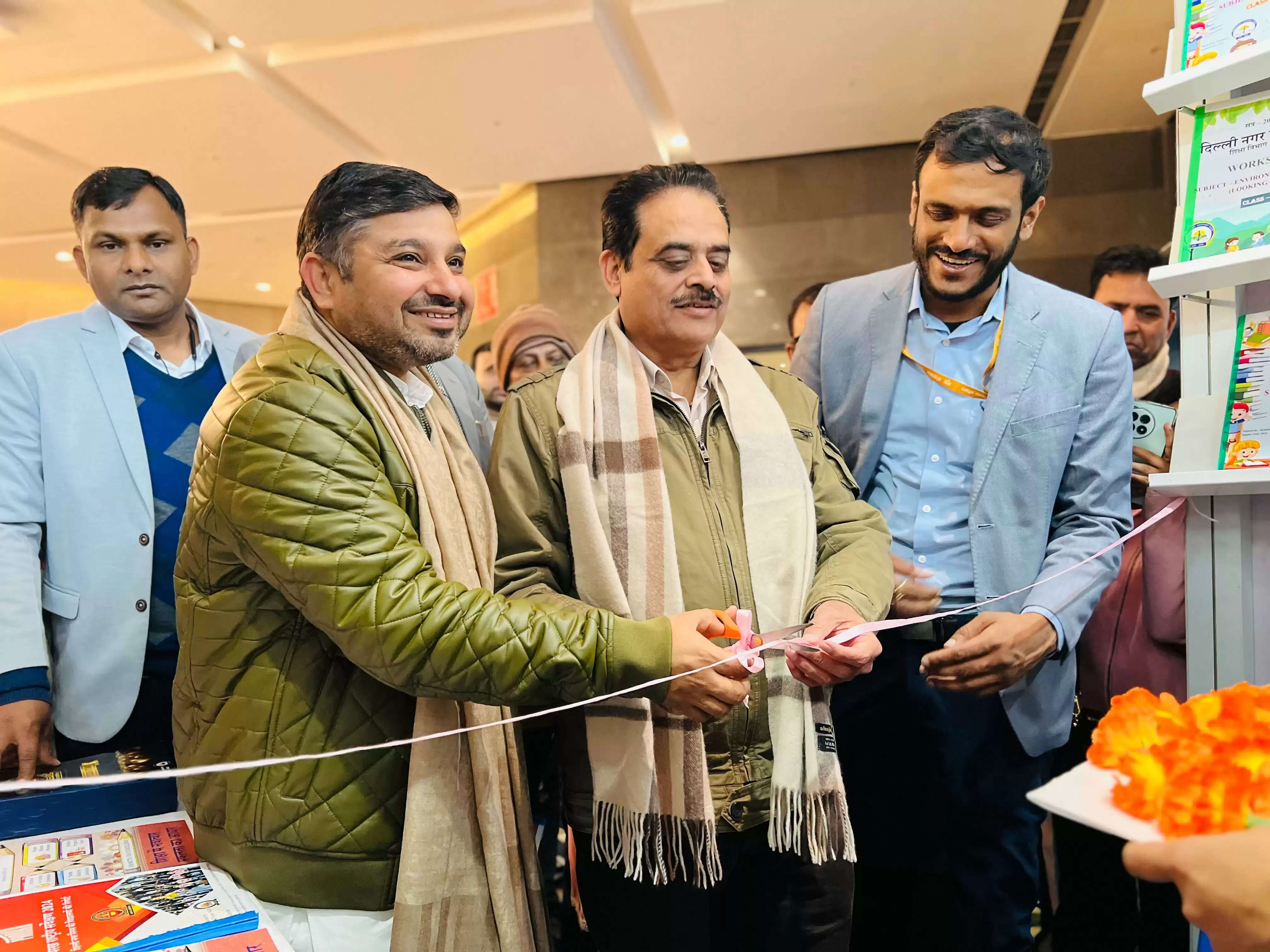 विश्व पुस्तक मेले में पहली बार लगा दिल्ली नगर निगम के शिक्षा विभाग का स्टॉल