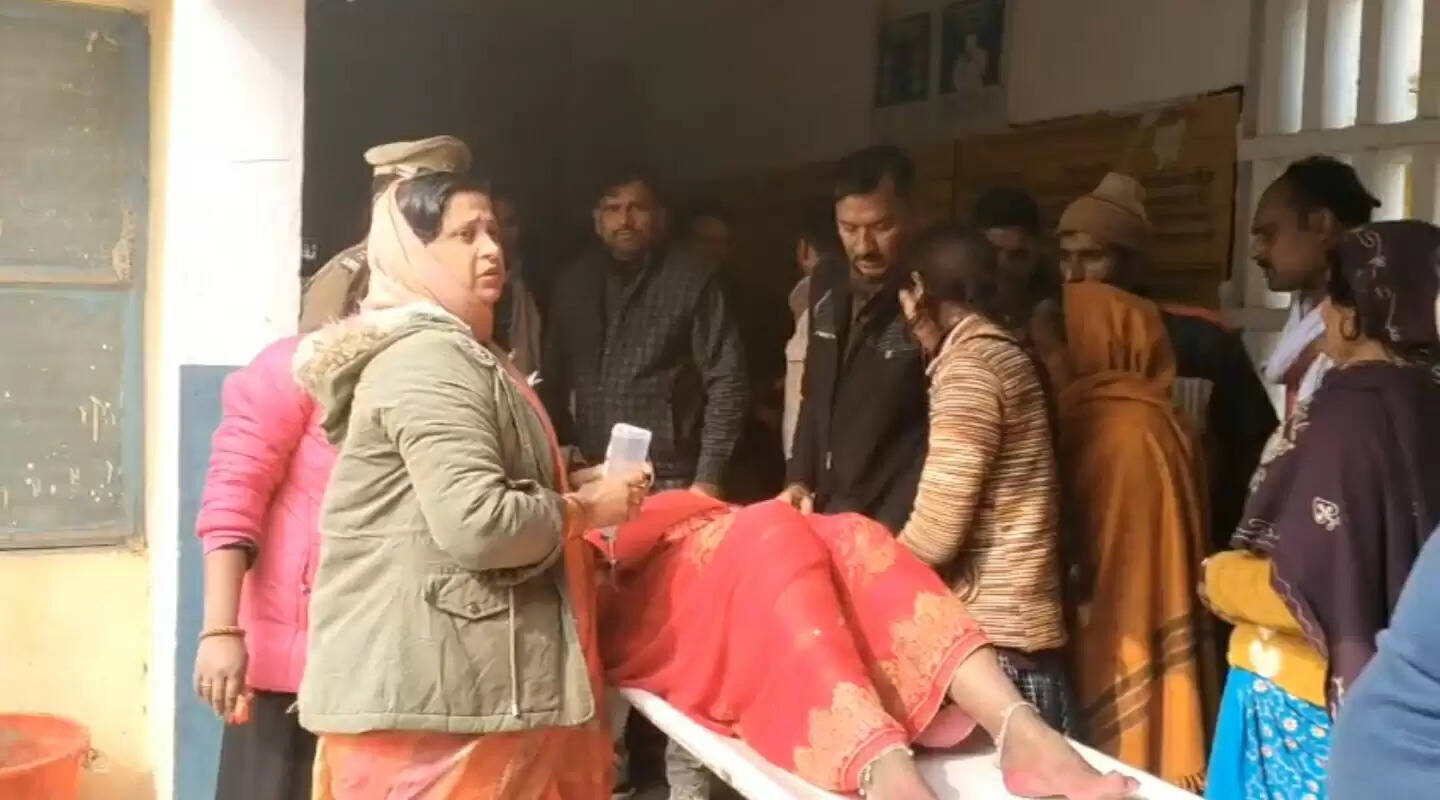 अमेठी में सड़क हादसे में बाइक सवार पति की मौत, पत्नी घायल